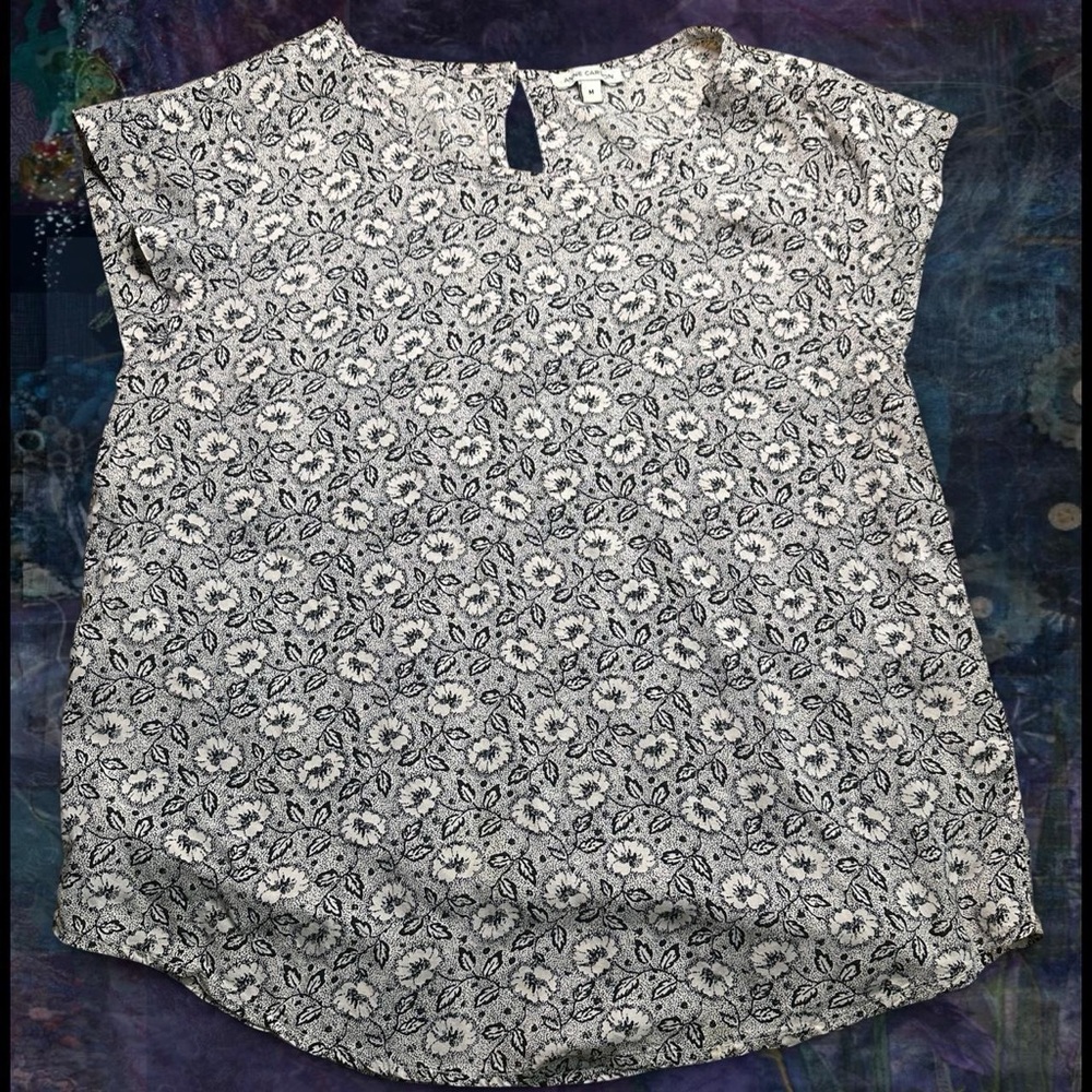 Anne Carson Black and White Floral Blouse